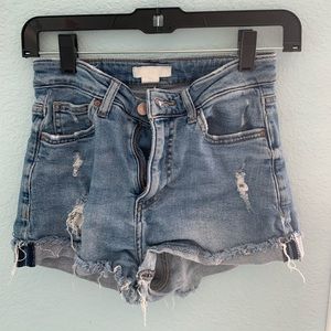 H&M women’s denim shorts